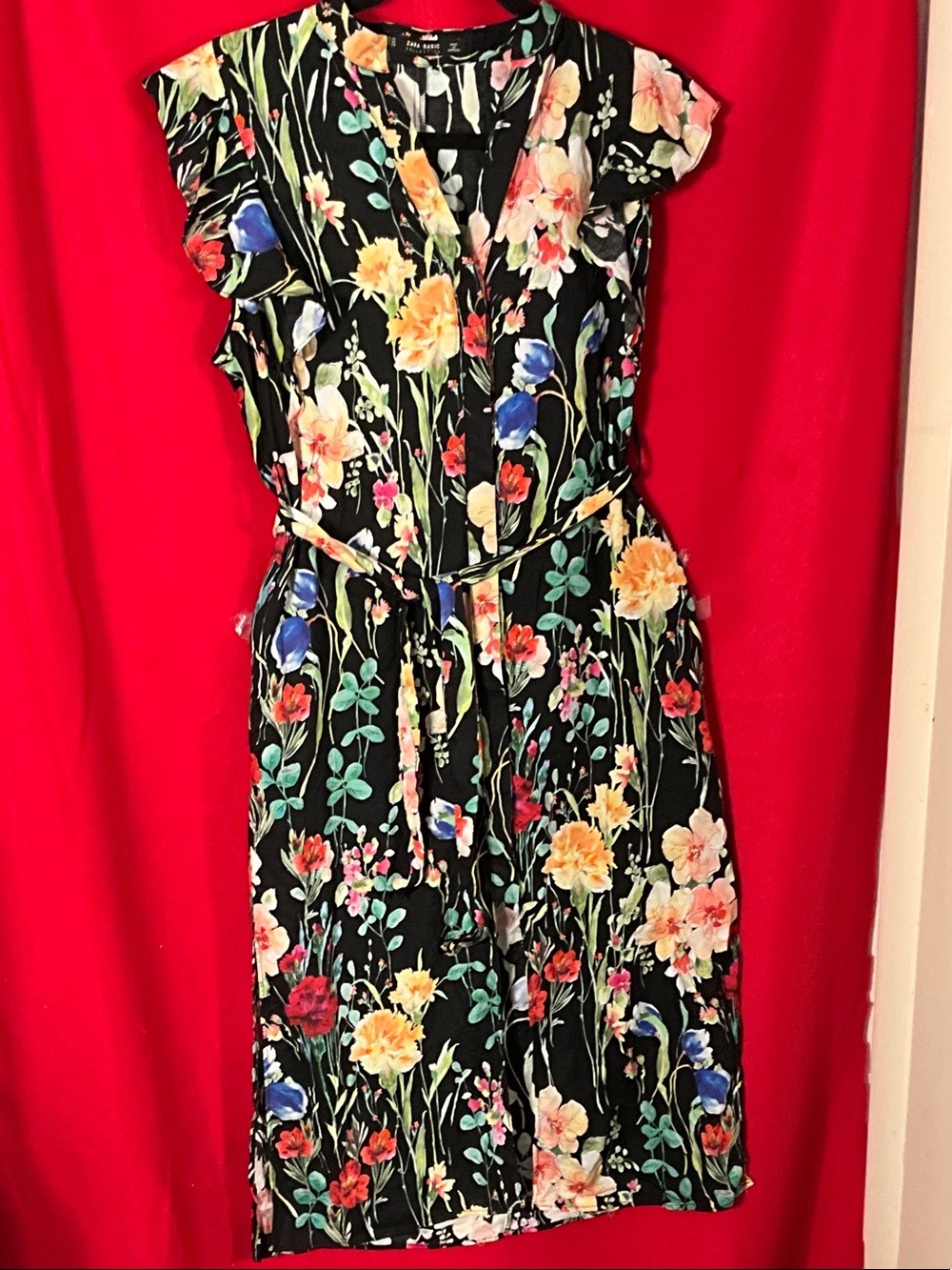 Zara Floral waist tie dress with ruffle sleeve